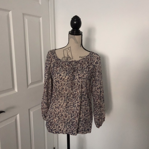 🦋2/$30 Club Monaco floral silk peasant blouse - Picture 1 of 2